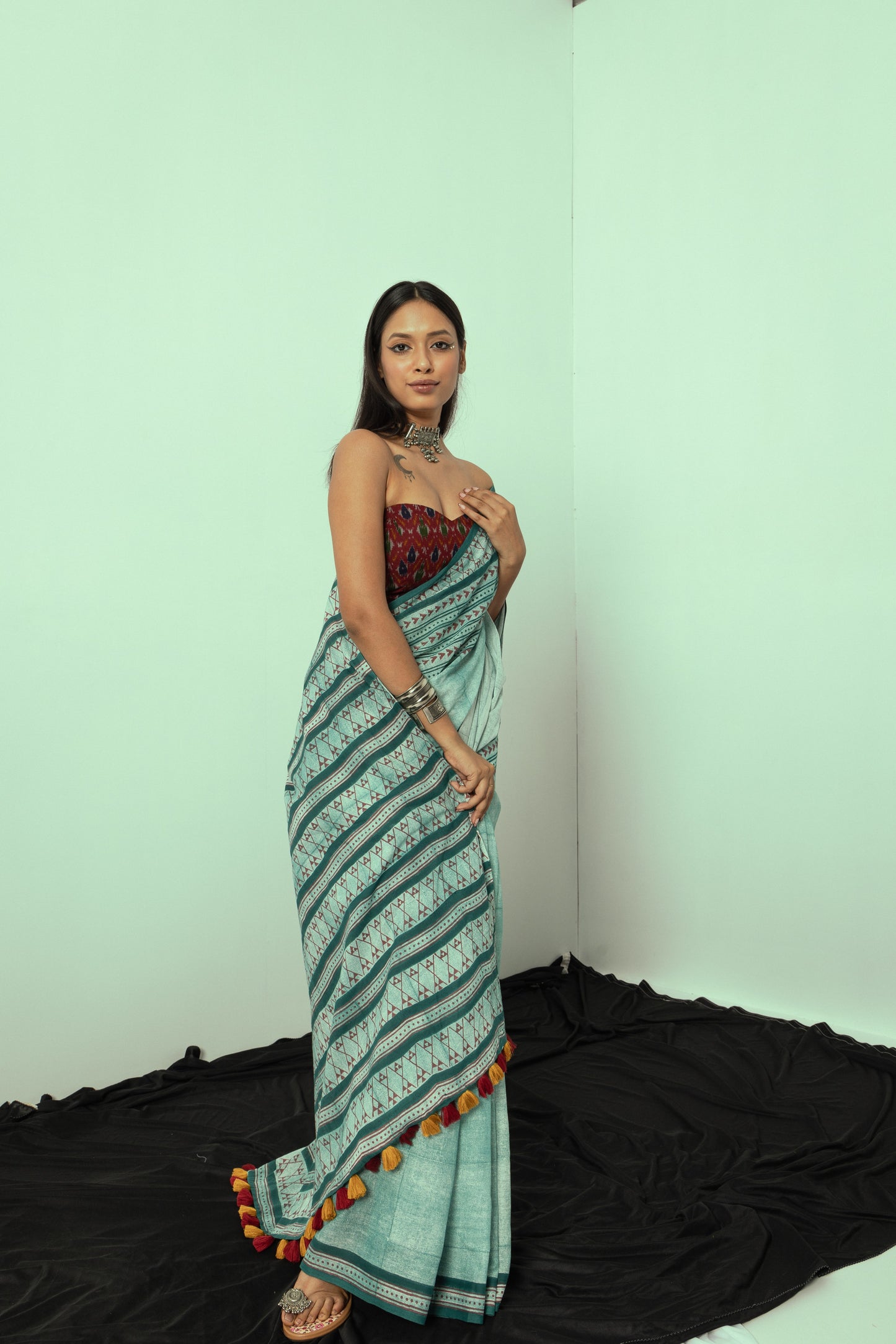 The Cotinga Saree set (with blouse piece)